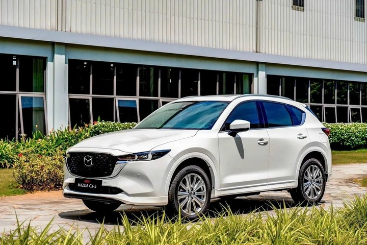 Mazda CX-5 thống trị phân khúc SUV cỡ C trong 6 năm liên tiếp tại Việt Nam. (Ảnh: Thaco Mazda)