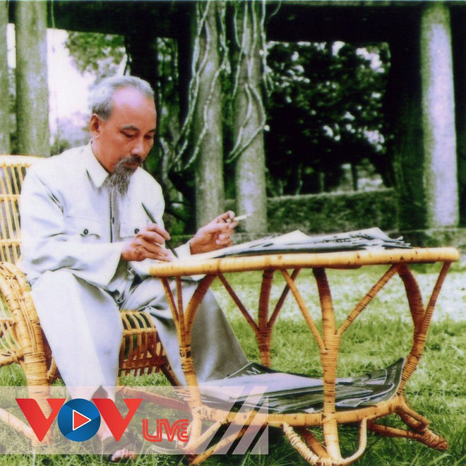 Những câu chuyện sinh hoạt đời thường của Bác