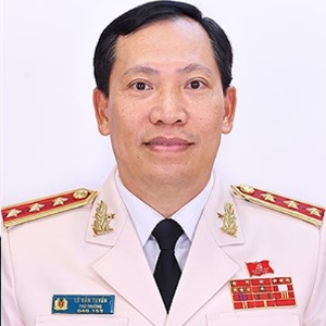 Lê Văn Tuyến