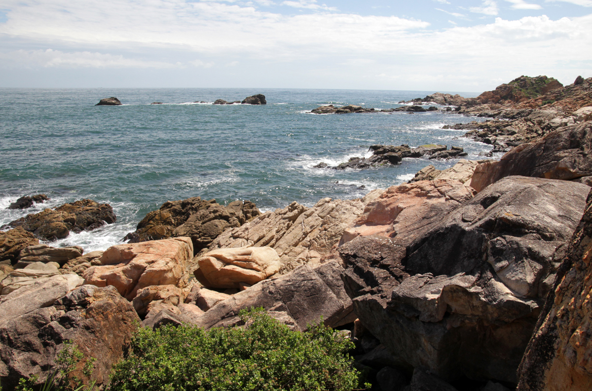 Bức tranh hoang sơ tuyệt đẹp của Gành Đèn, Phú Yên - 8