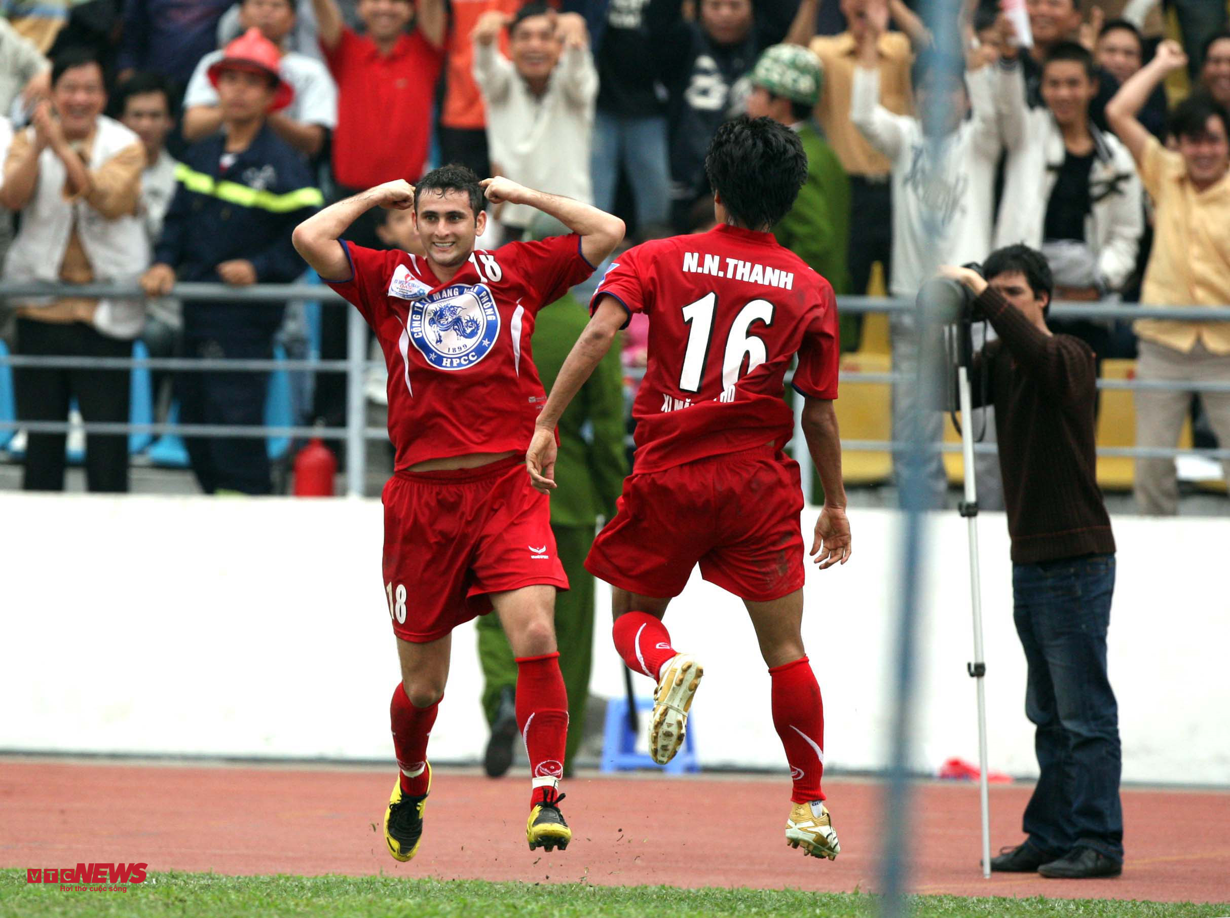 Lật mở thương vụ lịch sử V-League đưa Leandro về Lạch Tray - 3