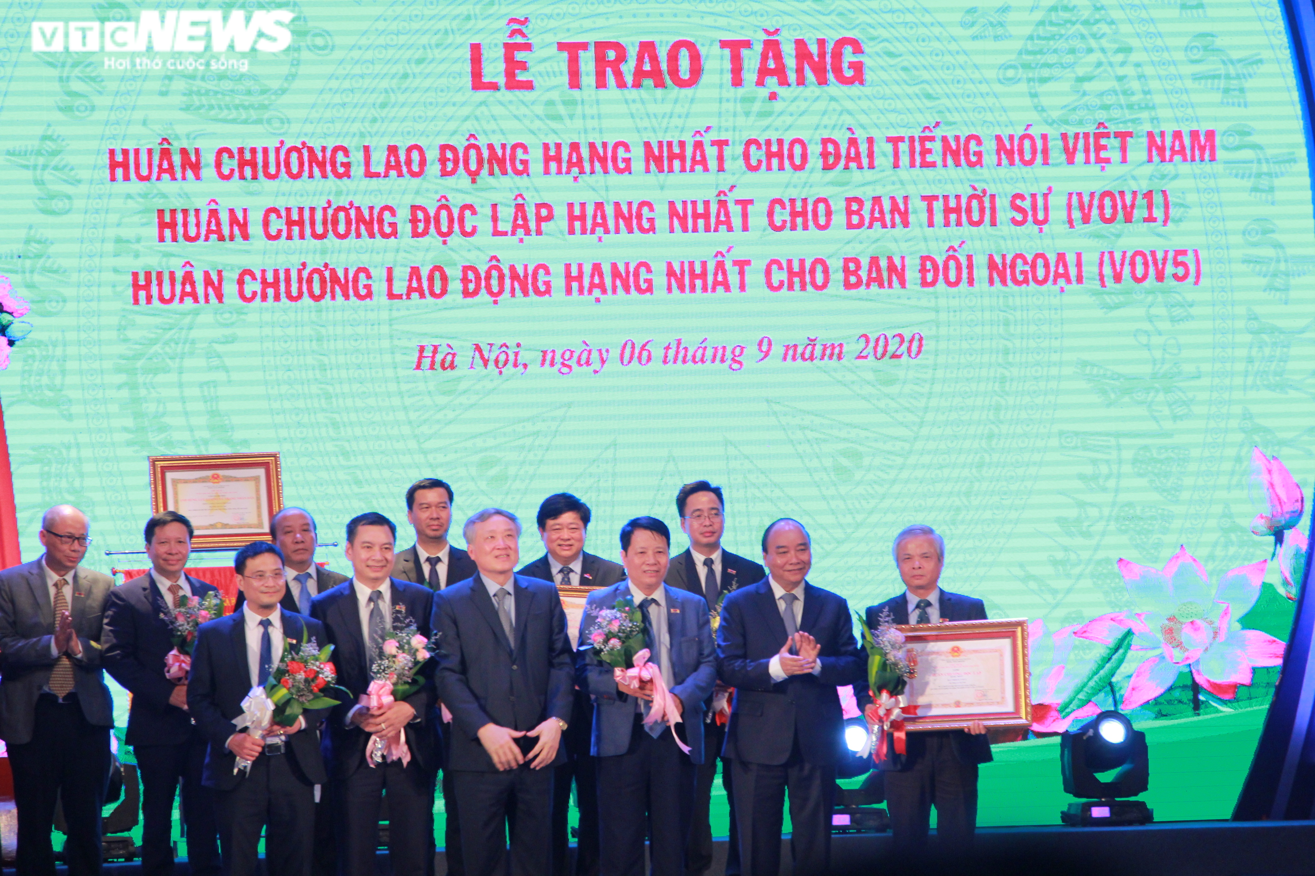 Đài Tiếng nói Việt Nam đón nhận Huân chương Lao động hạng Nhất - 4