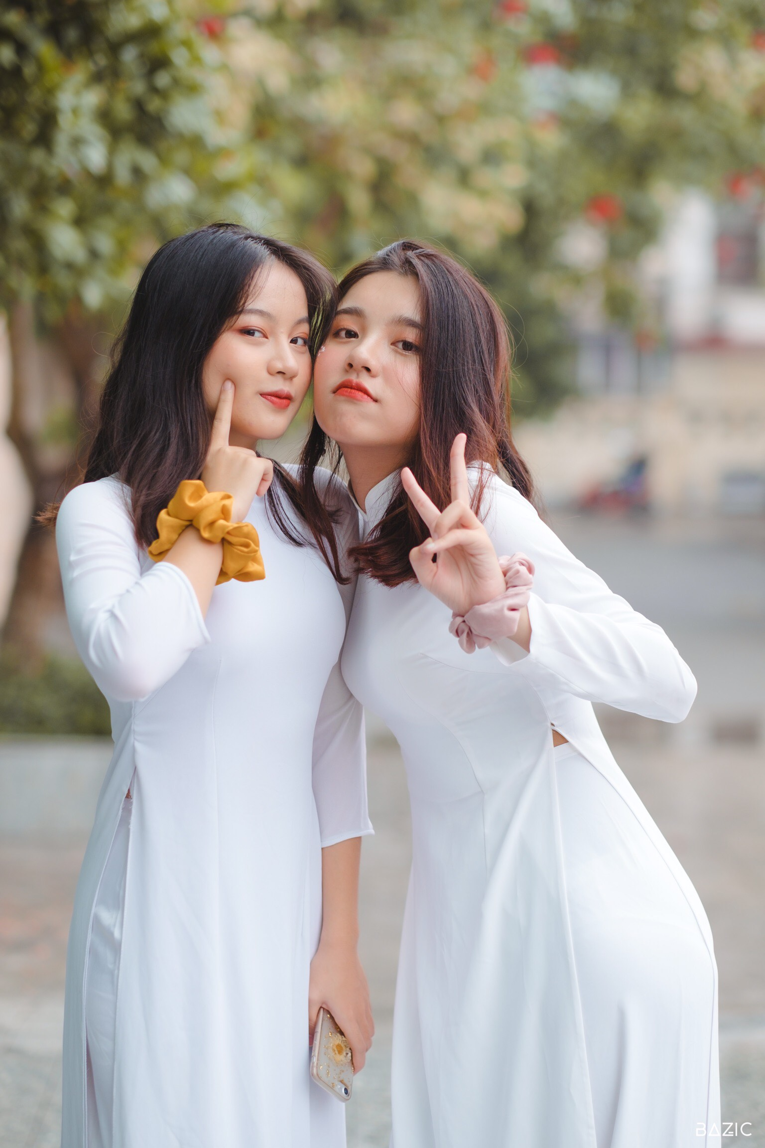 Vẻ đẹp hút hồn của thủ khoa khối D ngày nhập học - 5