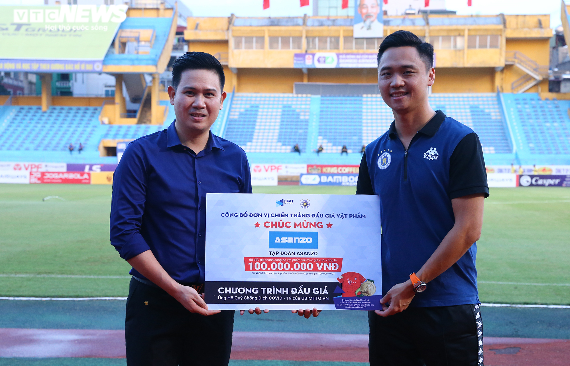 Ông chủ Asanzo Phạm Văn Tam: Mong bóng đá trở lại bình thường mãi mãi - 1