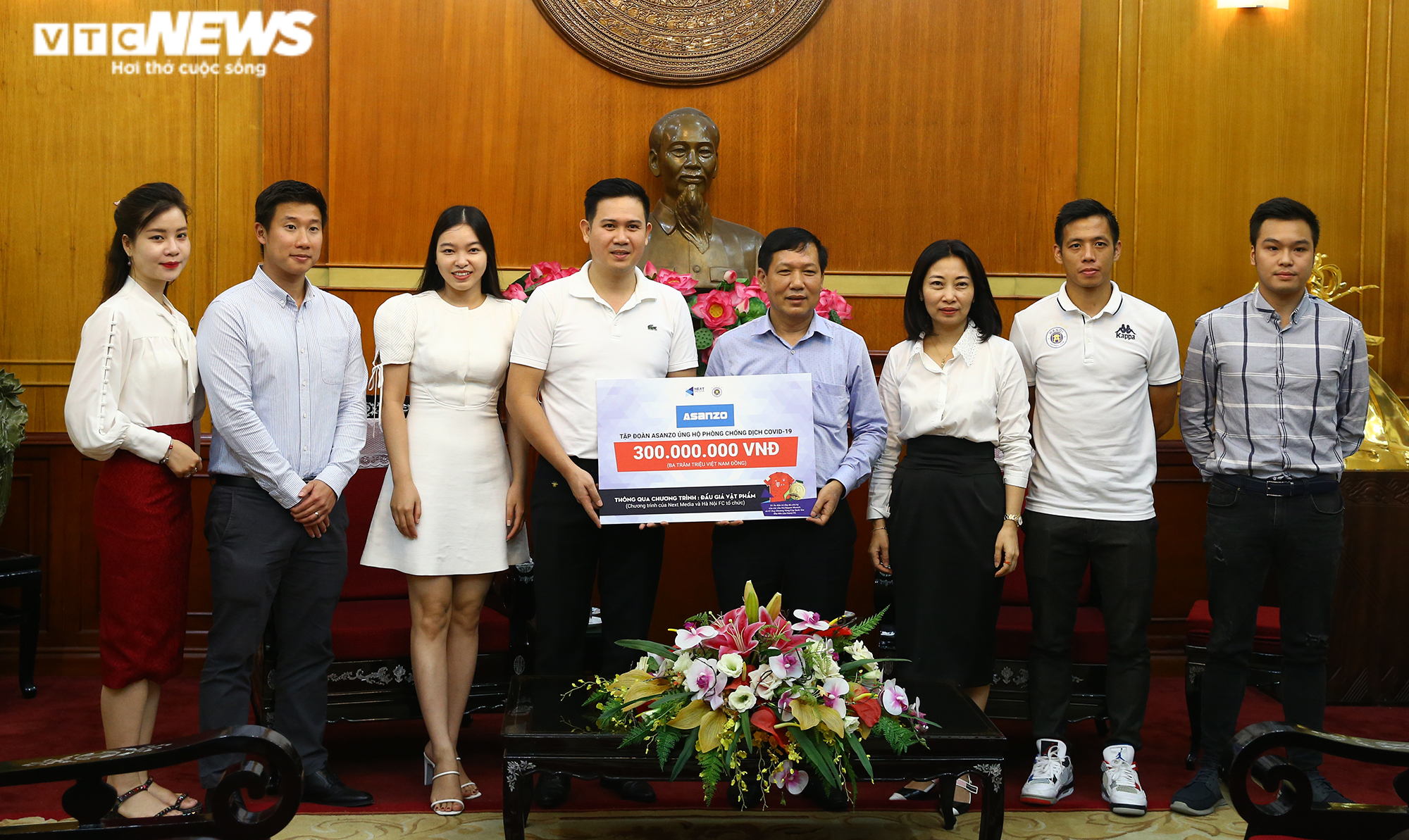 Ông chủ Asanzo Phạm Văn Tam: Mong bóng đá trở lại bình thường mãi mãi - 3