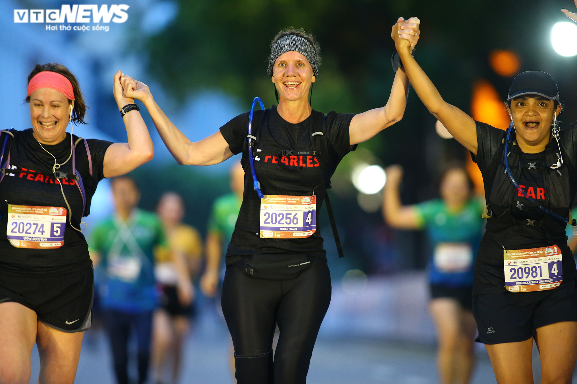 Ông Đoàn Ngọc Hải chinh phục chặng marathon đặc biệt nhất Việt Nam - 14