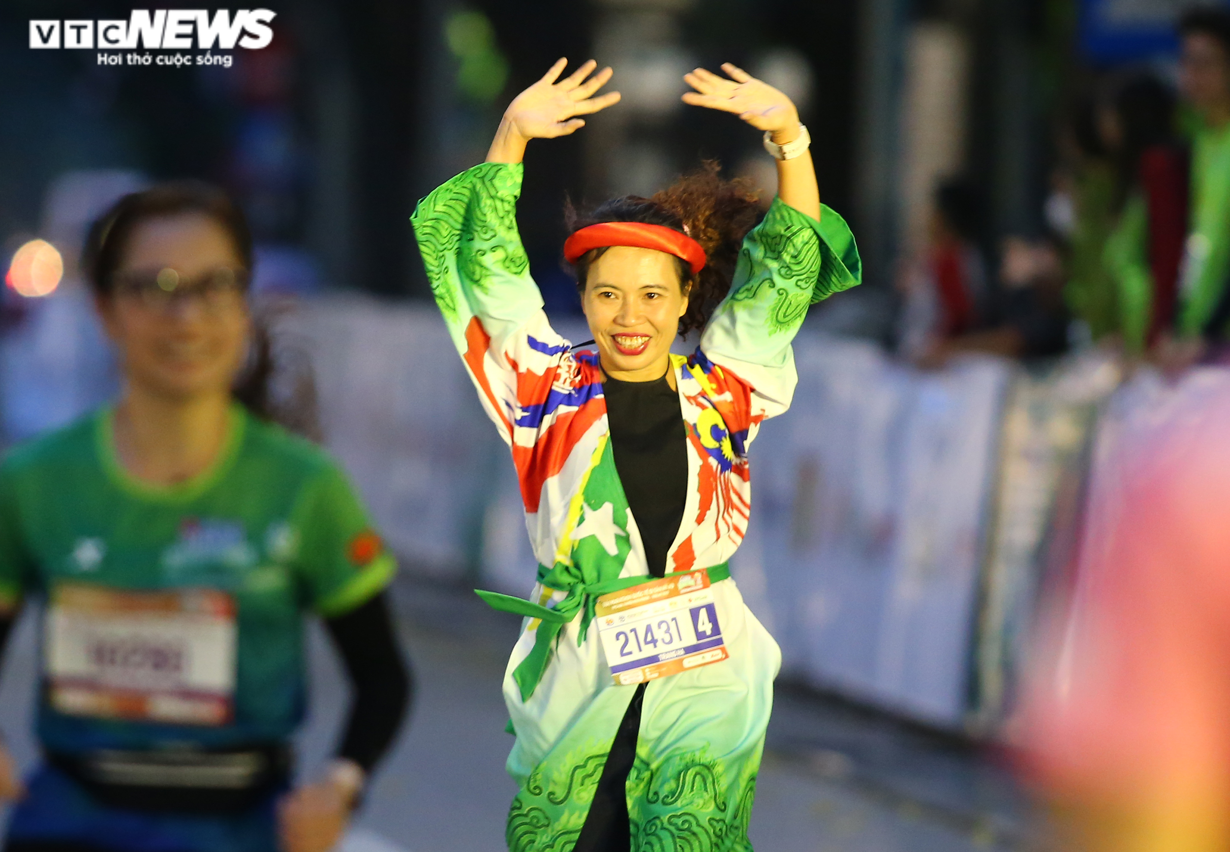 Ông Đoàn Ngọc Hải chinh phục chặng marathon đặc biệt nhất Việt Nam - 8