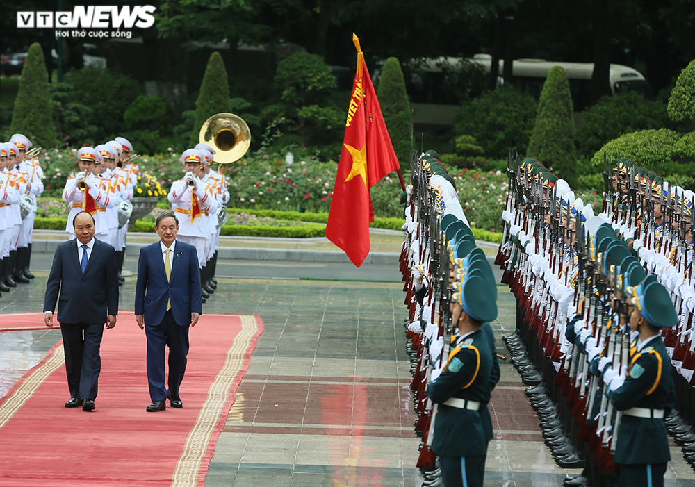 Ảnh: Thủ tướng Nguyễn Xuân Phúc tiếp đón Thủ tướng Nhật Bản Yoshihide Suga - 3