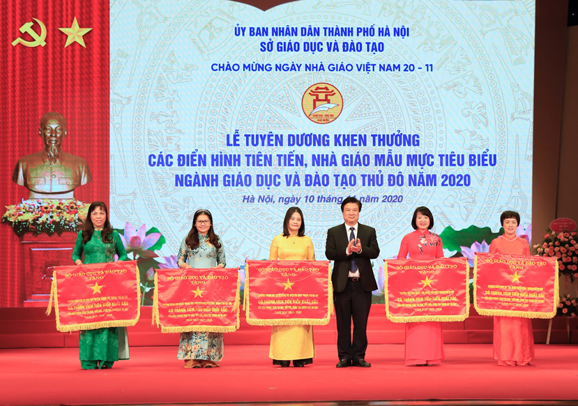 Tuyên dương các nhà giáo mẫu mực của Thủ đô năm 2020 - 1