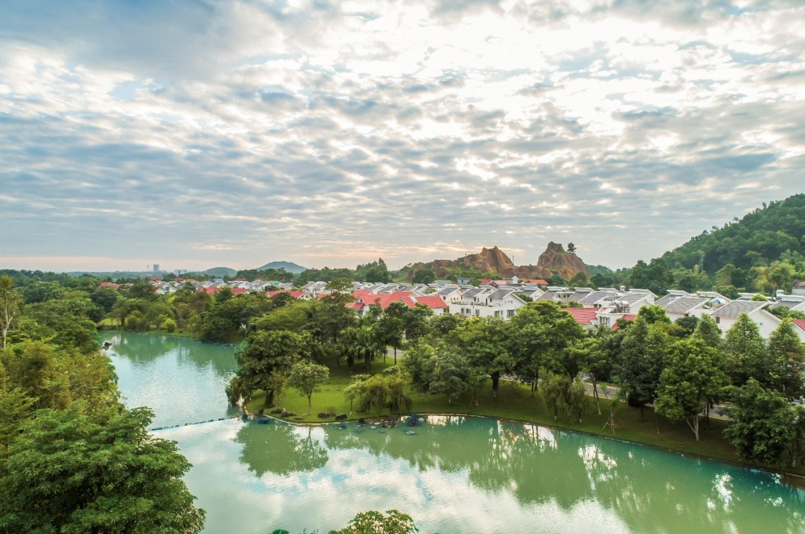 Cuộc sống trọn vẹn ở Xanh Villas - 4