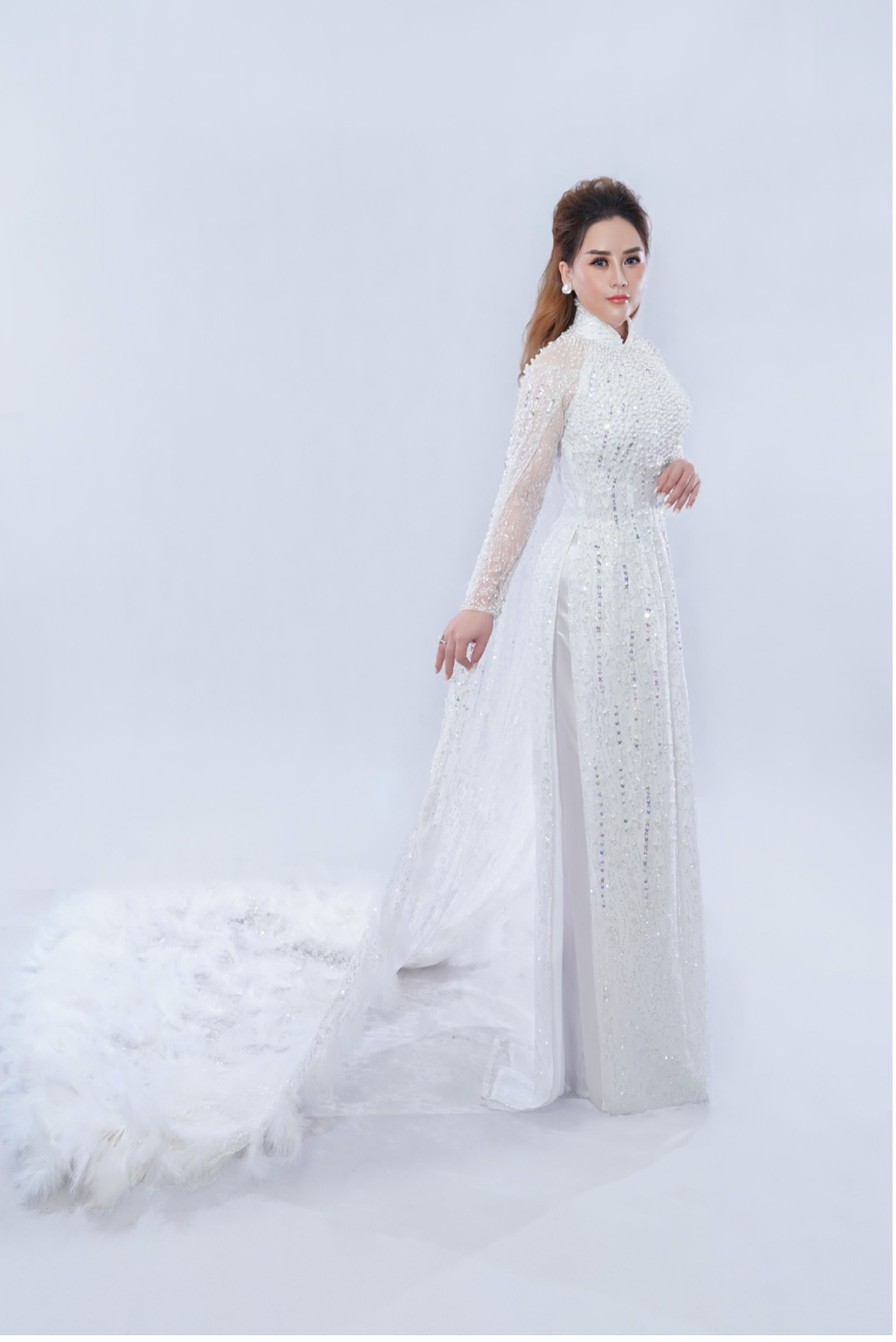 Hoa hậu Hoàng Thị Thảo Nguyên: Tết doanh nhân là chương trình rất ý nghĩa - 5