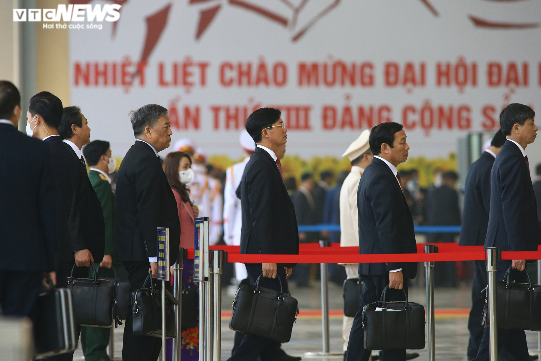 Hơn 1.500 đại biểu dự phiên trù bị Đại hội Đảng XIII - 5