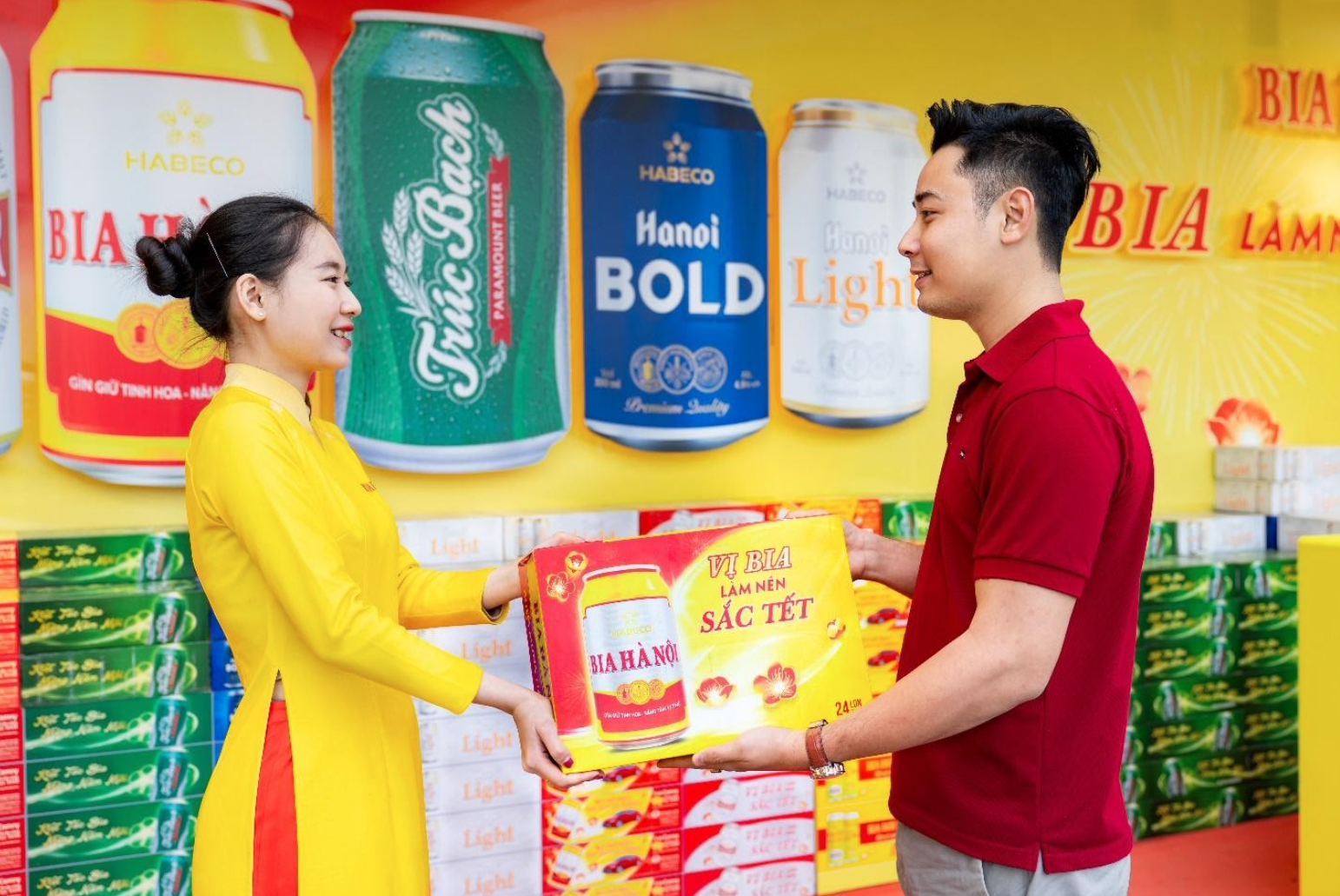 Thấy Bia Hà Nội là thấy Tết - Vị bia làm nên sắc Tết - 2