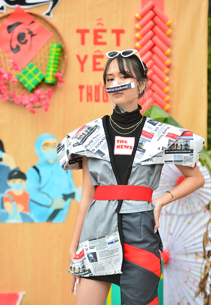 Ảnh: Sinh viên sáng tạo thời trang 'độc lạ' vừa chống dịch, vừa đón Tết - 3