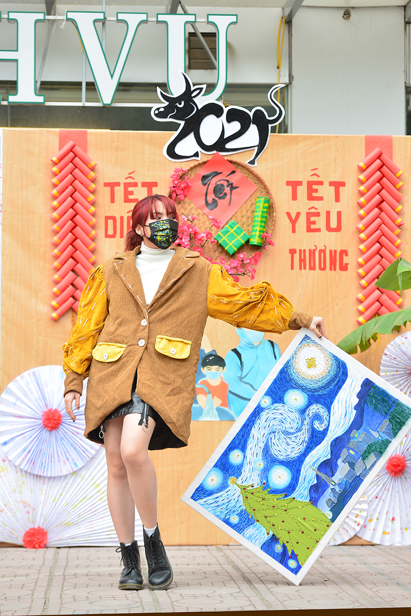 Ảnh: Sinh viên sáng tạo thời trang 'độc lạ' vừa chống dịch, vừa đón Tết - 6