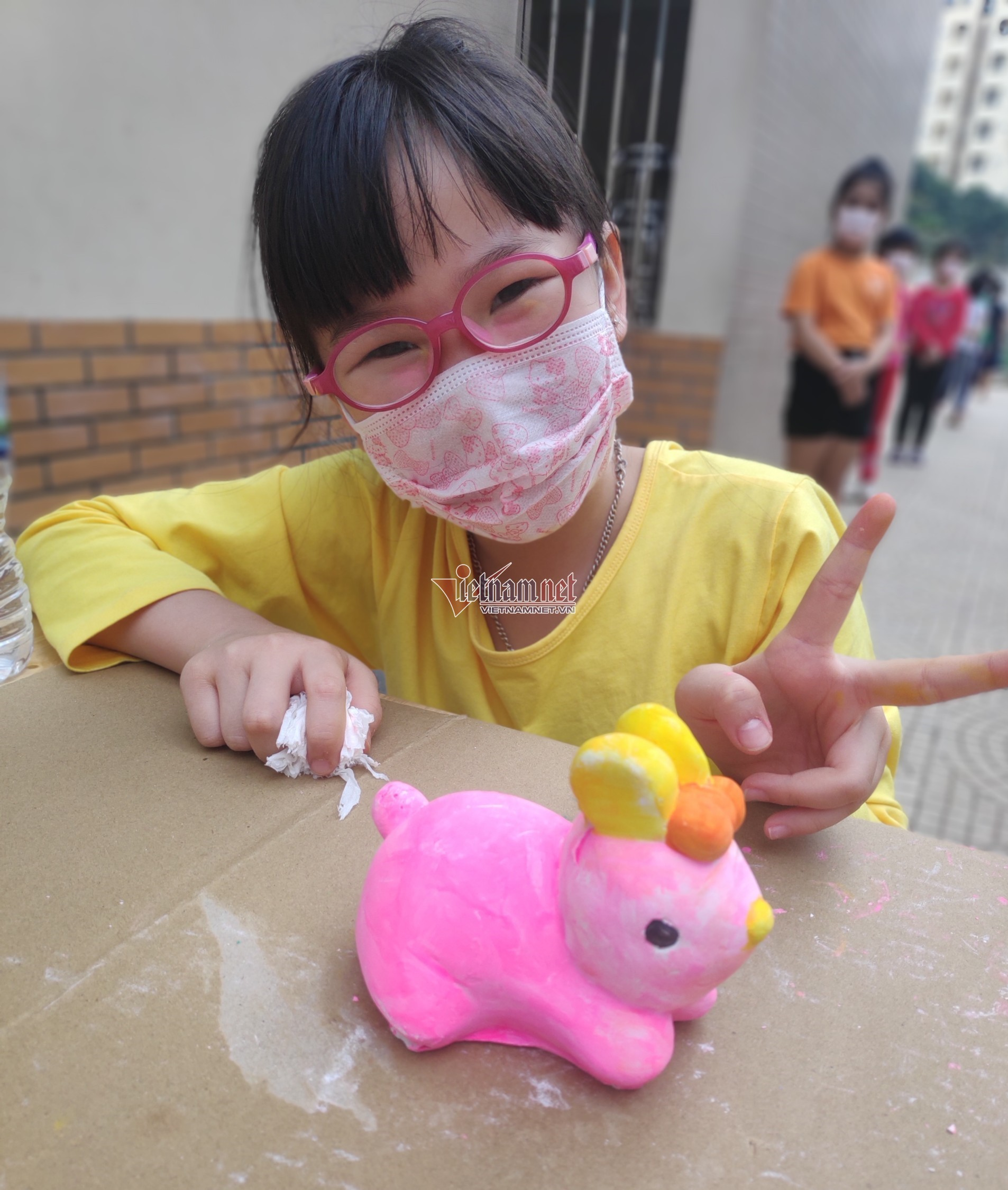 Học sinh tiểu học Hà Nội cùng nhau đón Tết sớm trong khu cách ly - 3