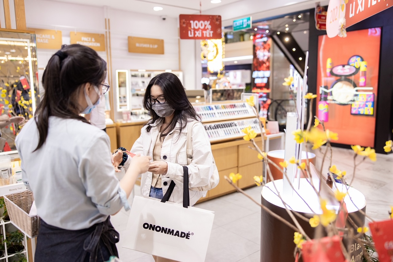 Không đi được đâu xa thì du xuân ngay tại Vincom đượm đà màu Tết - 4