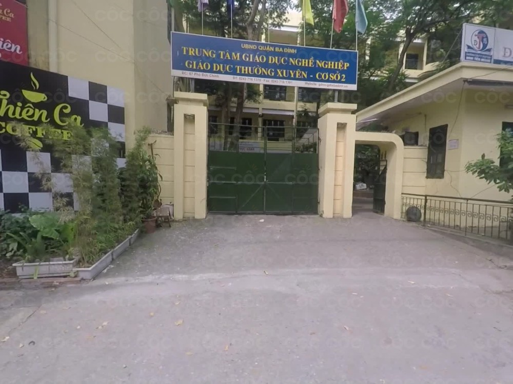 Nam sinh xông lên bục giảng tát cô giáo: Nhà trường lên tiếng - 1