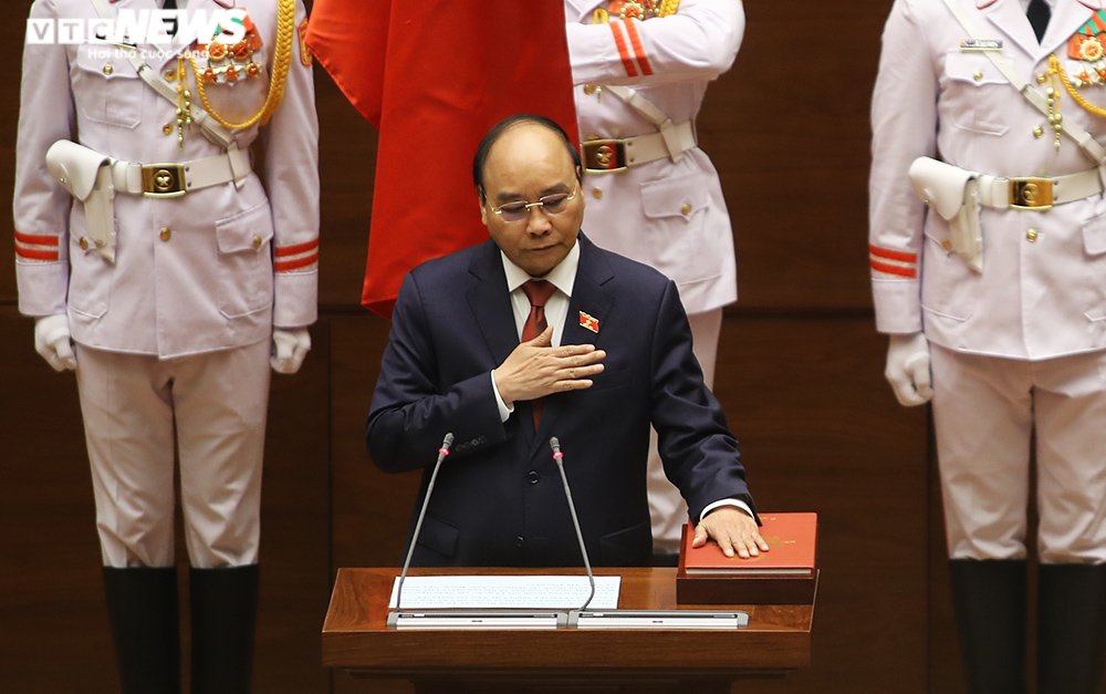 Ảnh: Chủ tịch nước Nguyễn Xuân Phúc tuyên thệ nhậm chức - 3