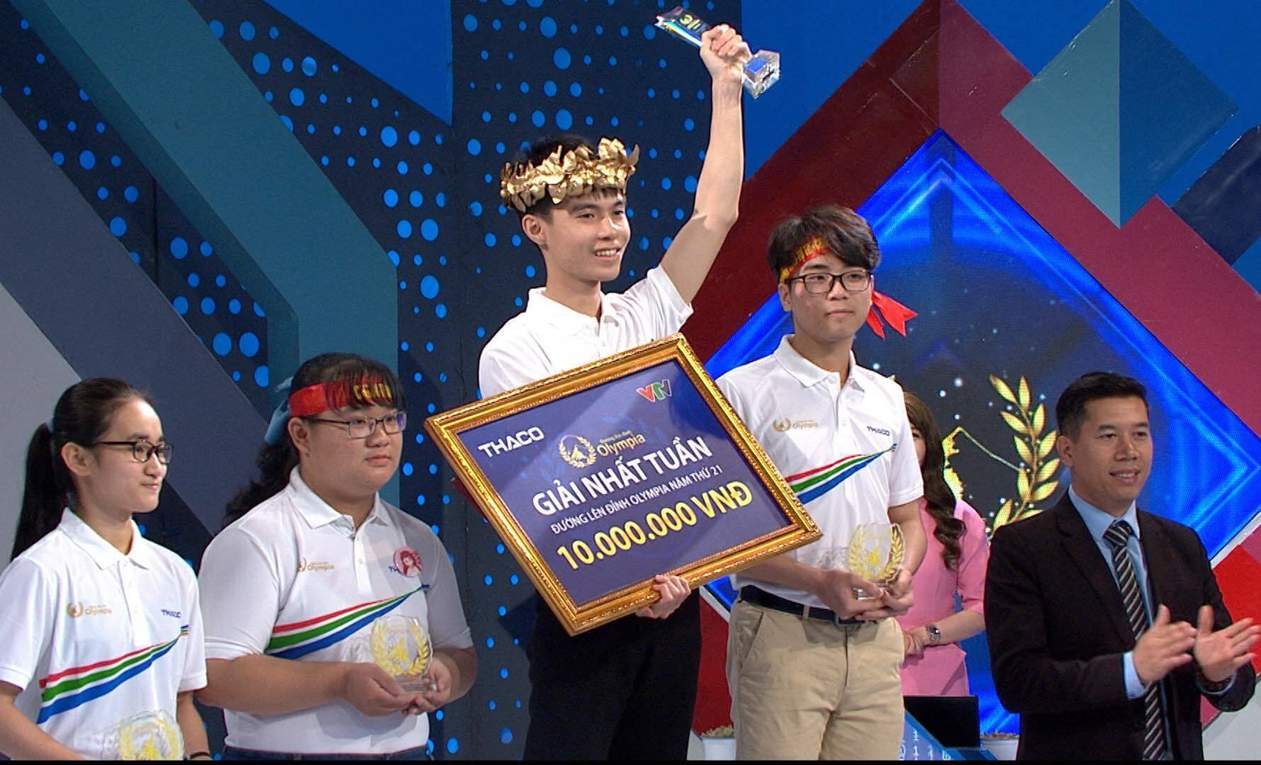 Nam sinh Nghệ An thắng với số điểm gần tuyệt đối tại Đường lên đỉnh Olympia - 1