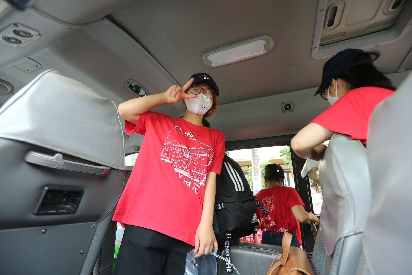 Thầy trò Đại học Y Hà Nội lên đường chi viện Bắc Ninh chống dịch - 7