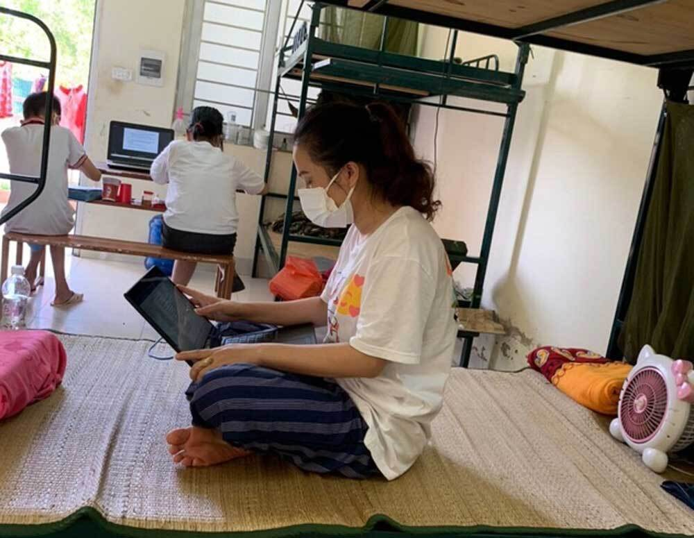 Xúc động cảnh thầy cô vùng dịch ôn thi trực tuyến cho học trò từ khu cách ly - 1