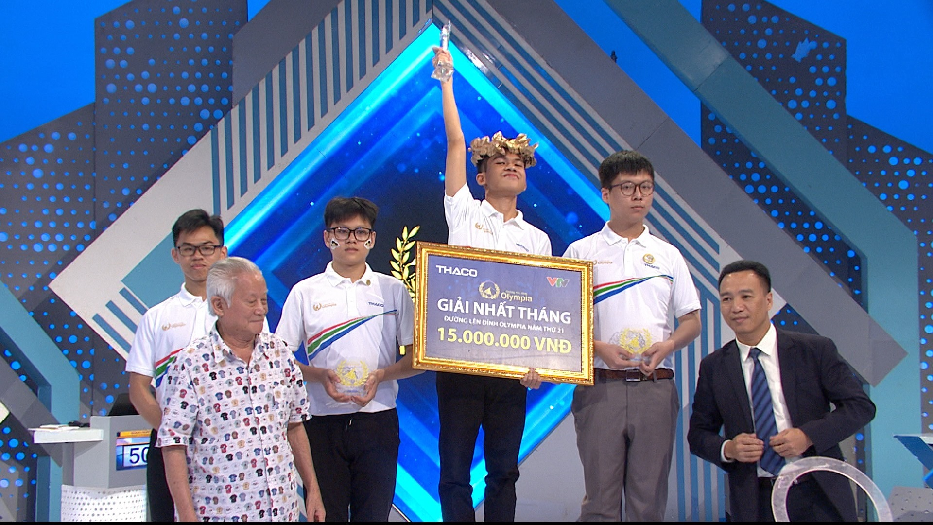 Nam sinh phá kỷ lục 21 năm Đường lên đỉnh Olympia suýt bị loại ở cuộc thi tháng - 3