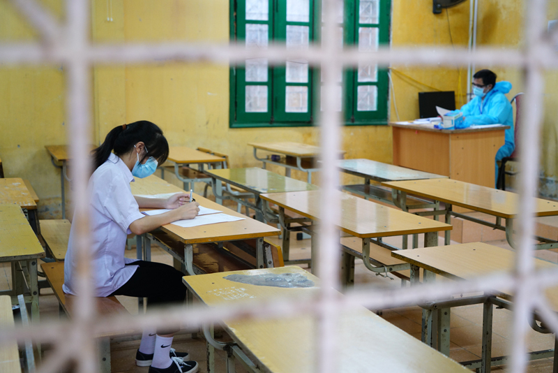 Những khoảnh khắc ấn tượng khép lại kỳ thi vào lớp 10 giữa đại dịch - 3