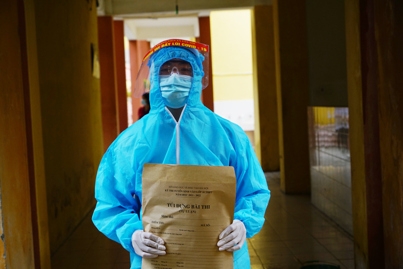 Những khoảnh khắc ấn tượng khép lại kỳ thi vào lớp 10 giữa đại dịch - 4