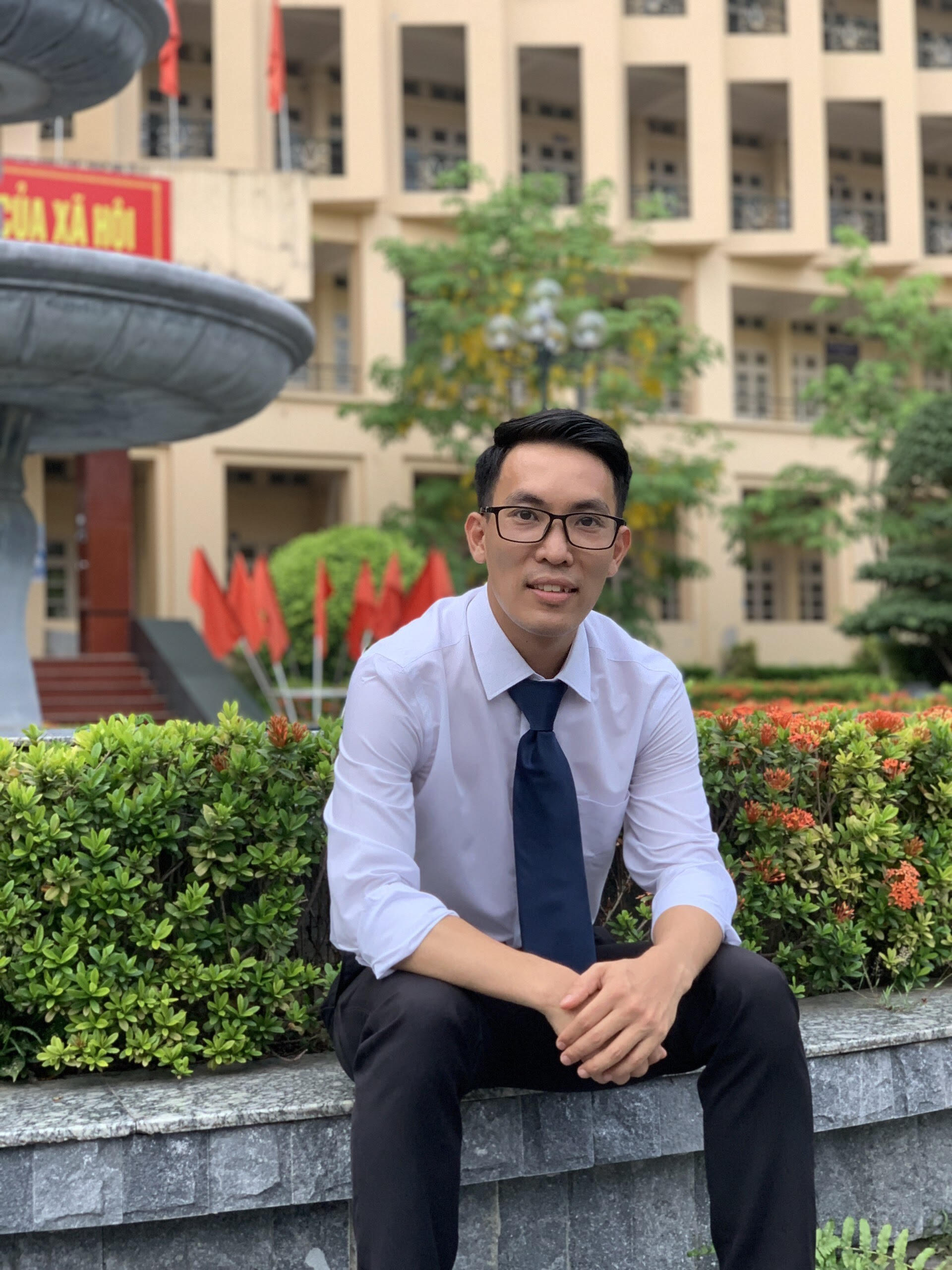 9X từ bỏ công việc ngành Y quyết tâm theo đuổi ước mơ làm báo - 1