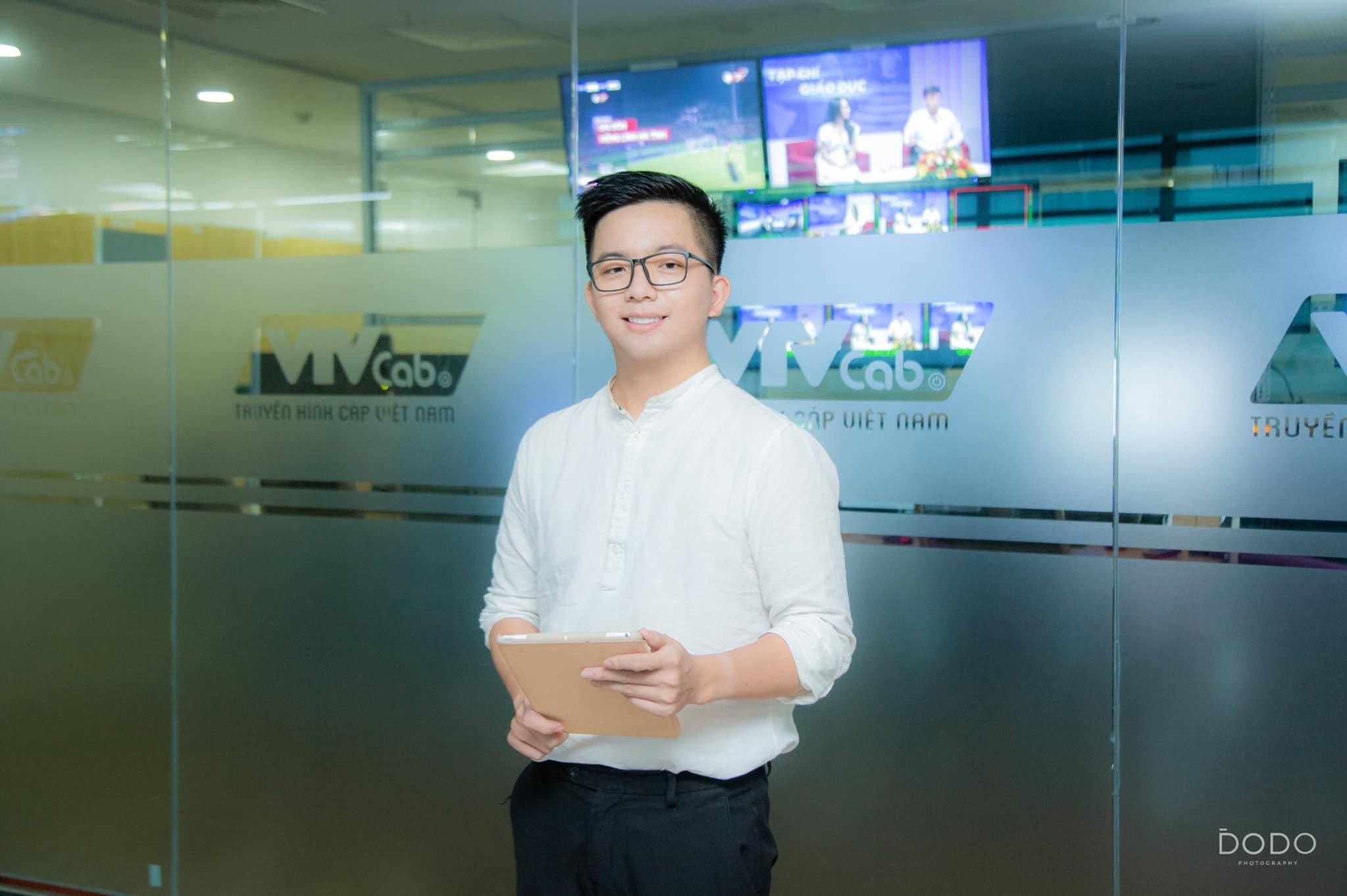 Ảnh: Thầy giáo điển trai, đa tài của Đại học Ngoại thương - 4