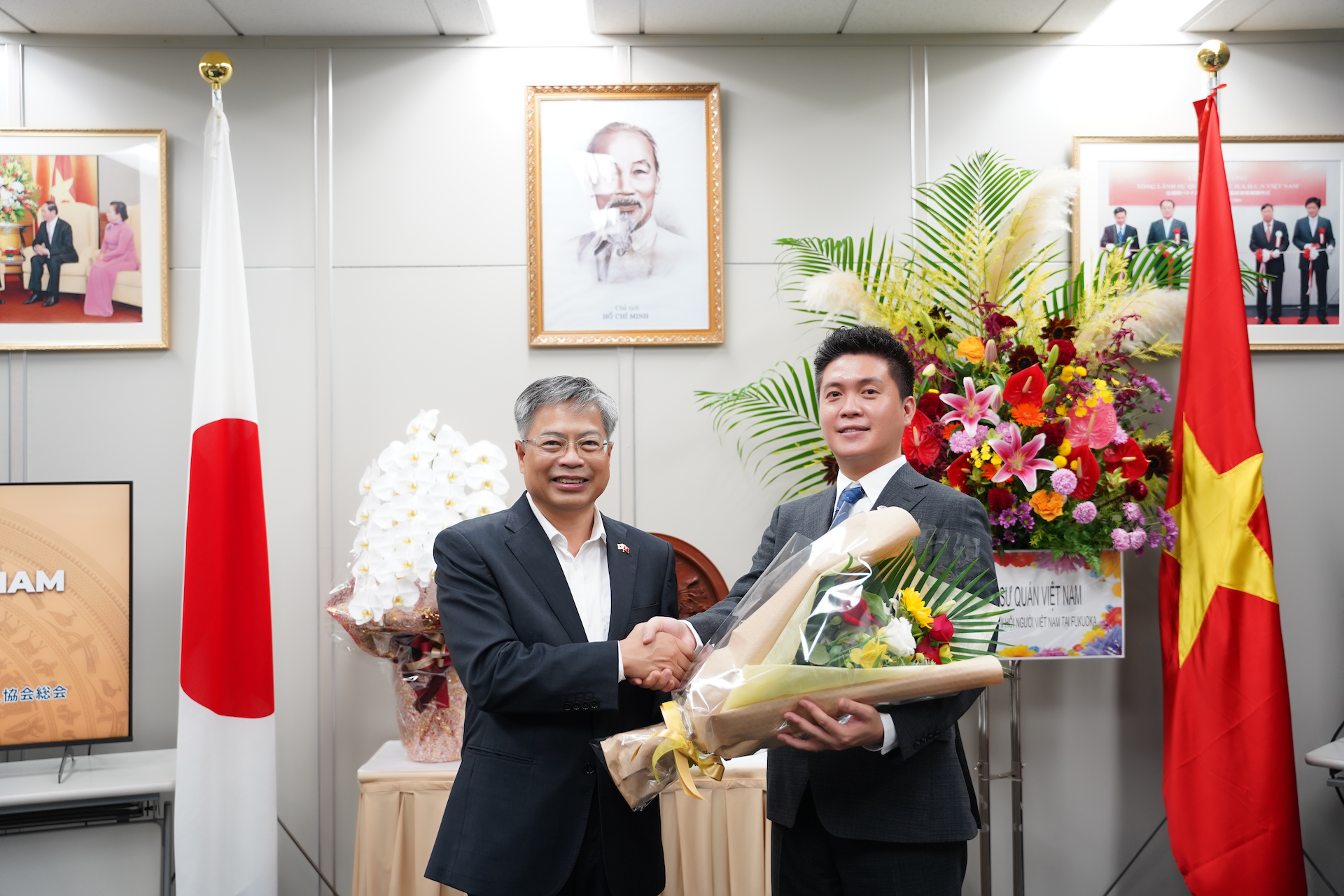 Từ rửa bát thuê đến hiệu trưởng Việt đầu tiên ở Nhật - 3