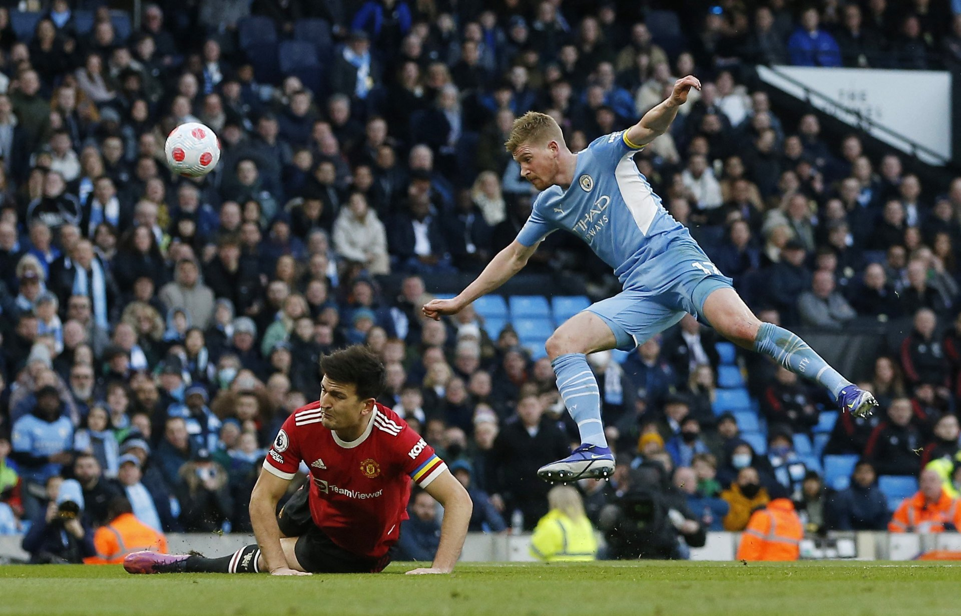 Trực tiếp bóng đá Man City 4-1 Man Utd: De Bruyne lập cú đúp - 1