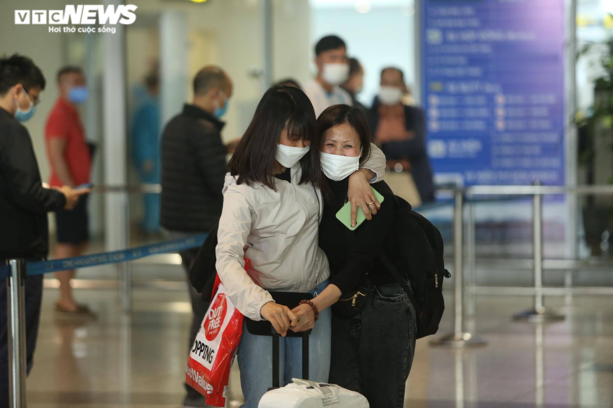 Trực tiếp: Gần 300 người Việt ở Ukraine về nước - 16