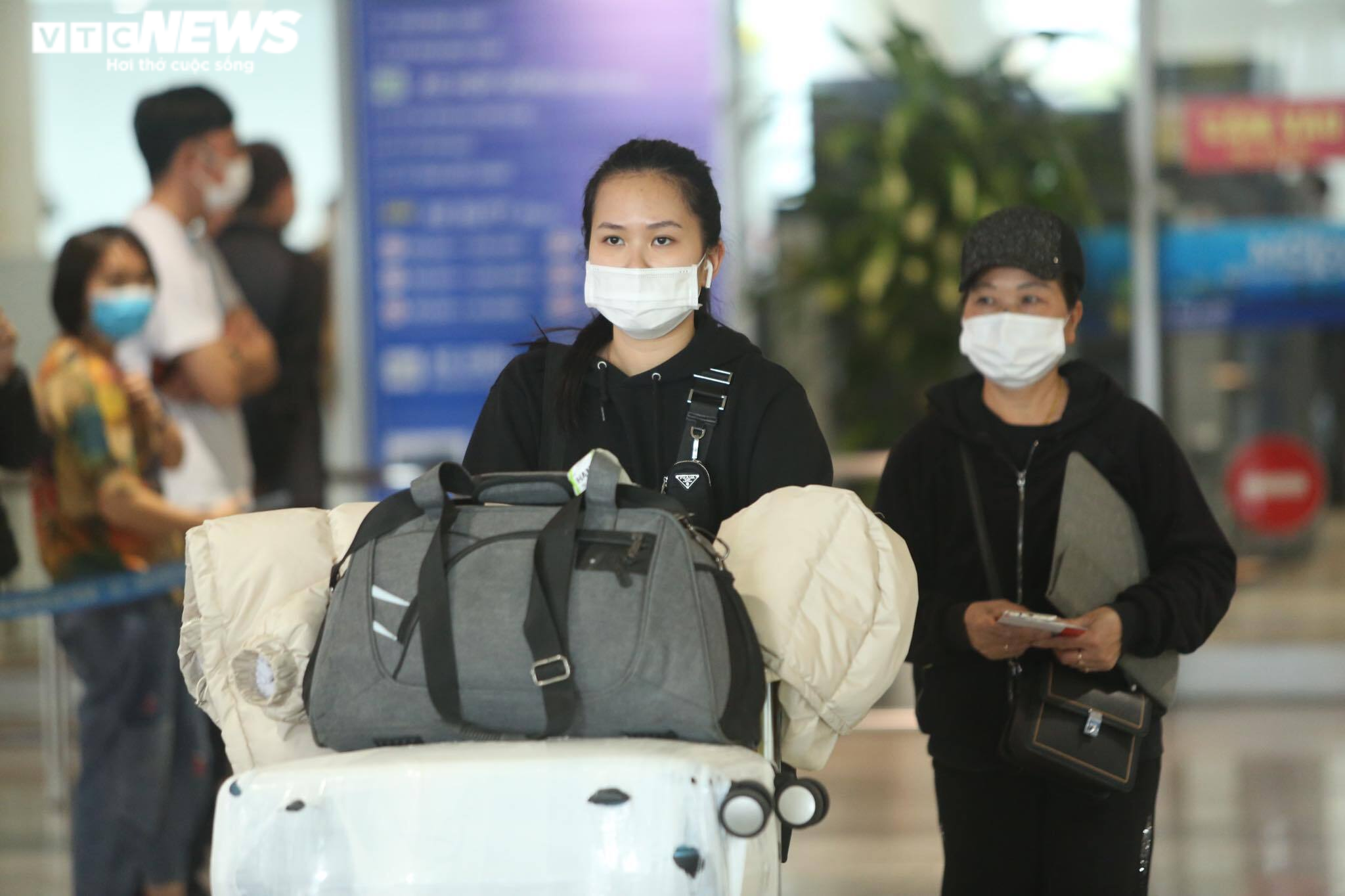 Trực tiếp: Gần 300 người Việt ở Ukraine về nước - 13