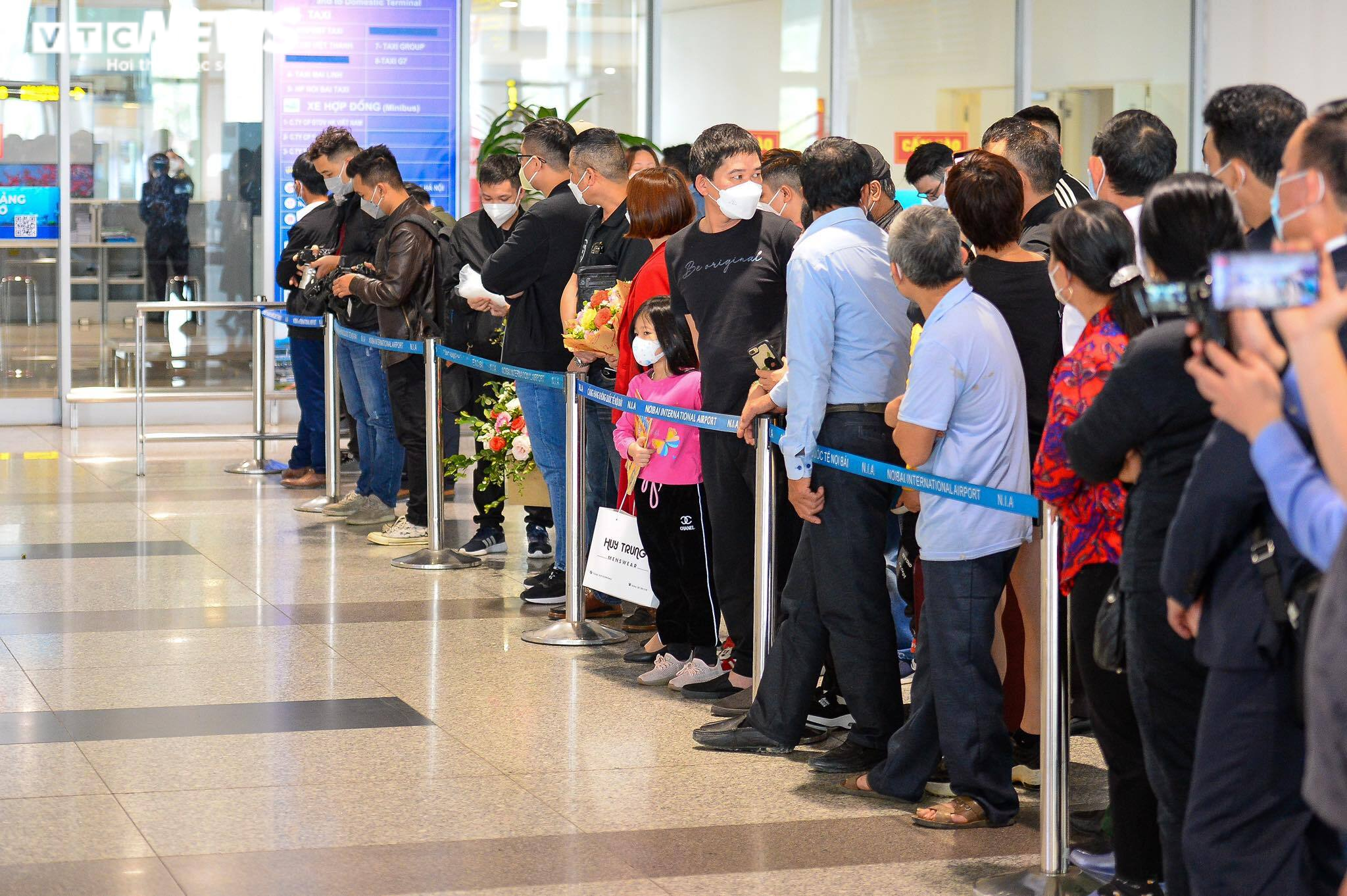 Trực tiếp: Gần 300 người Việt ở Ukraine về nước - 10