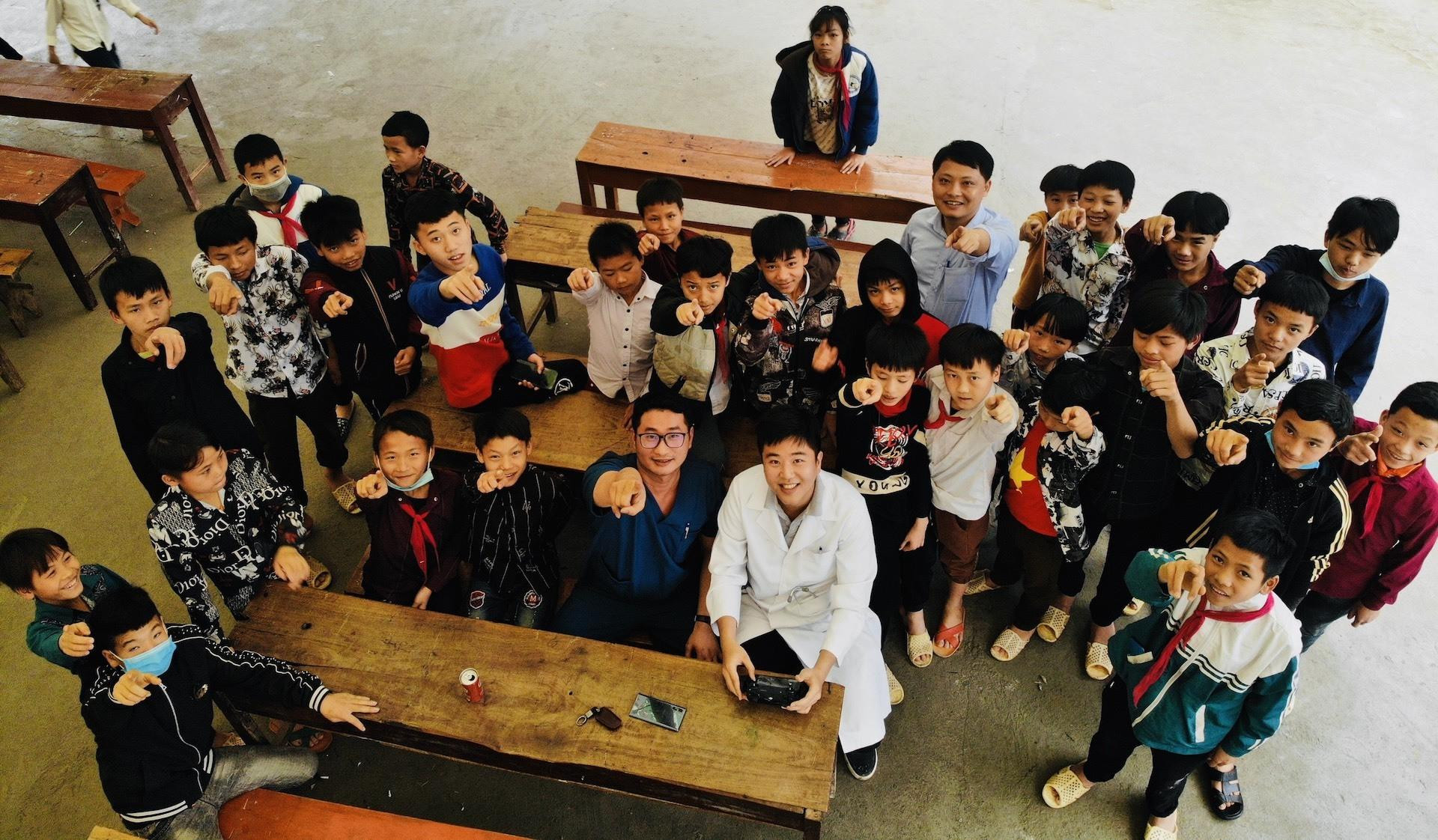 Bác sĩ trẻ tiêu biểu: 'Đến giờ tôi vẫn chưa quên những thời khắc đen tối ấy' - 3