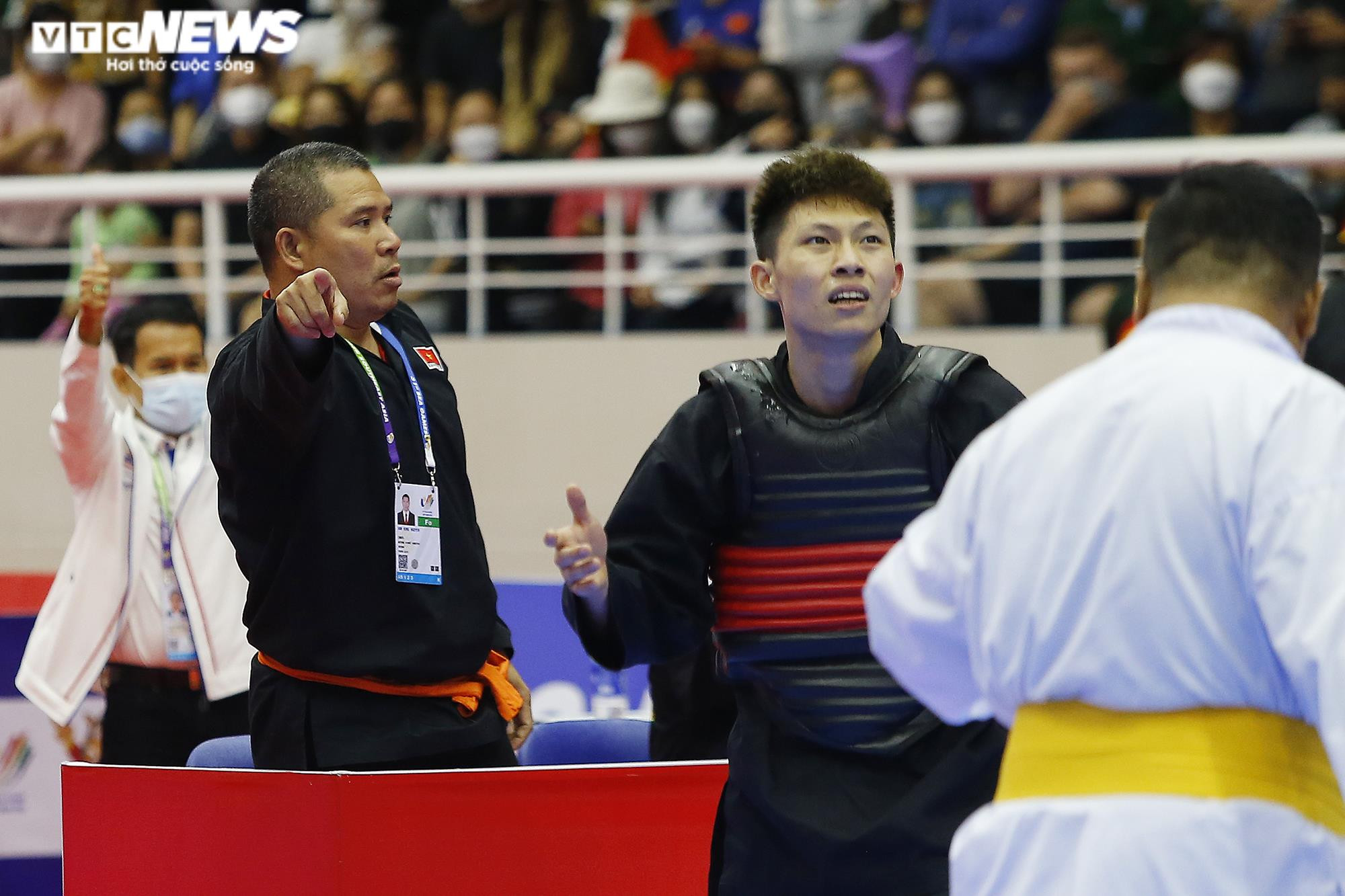 Võ sĩ Việt Nam ăn mừng hụt, mất huy chương vàng vì lỗi khó tin - 3