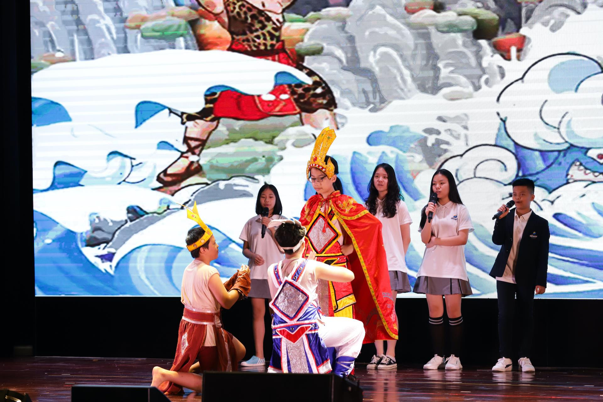 Học sinh hào hứng đóng kịch, thuyết trình, tranh biện tổng kết cuối năm học - 2