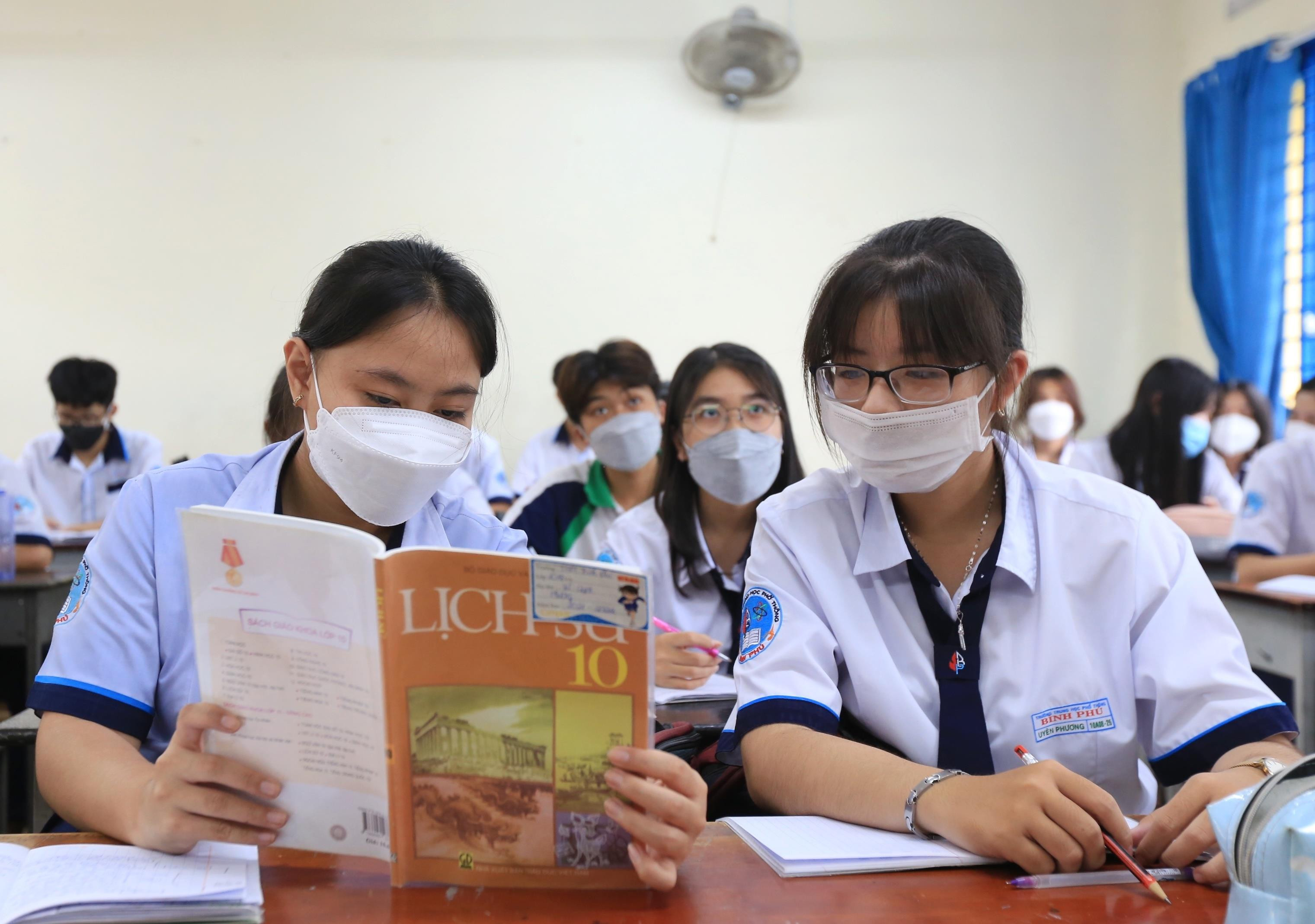 Sửa môn Lịch sử thành bắt buộc có làm xáo trộn các môn học khác? - 2