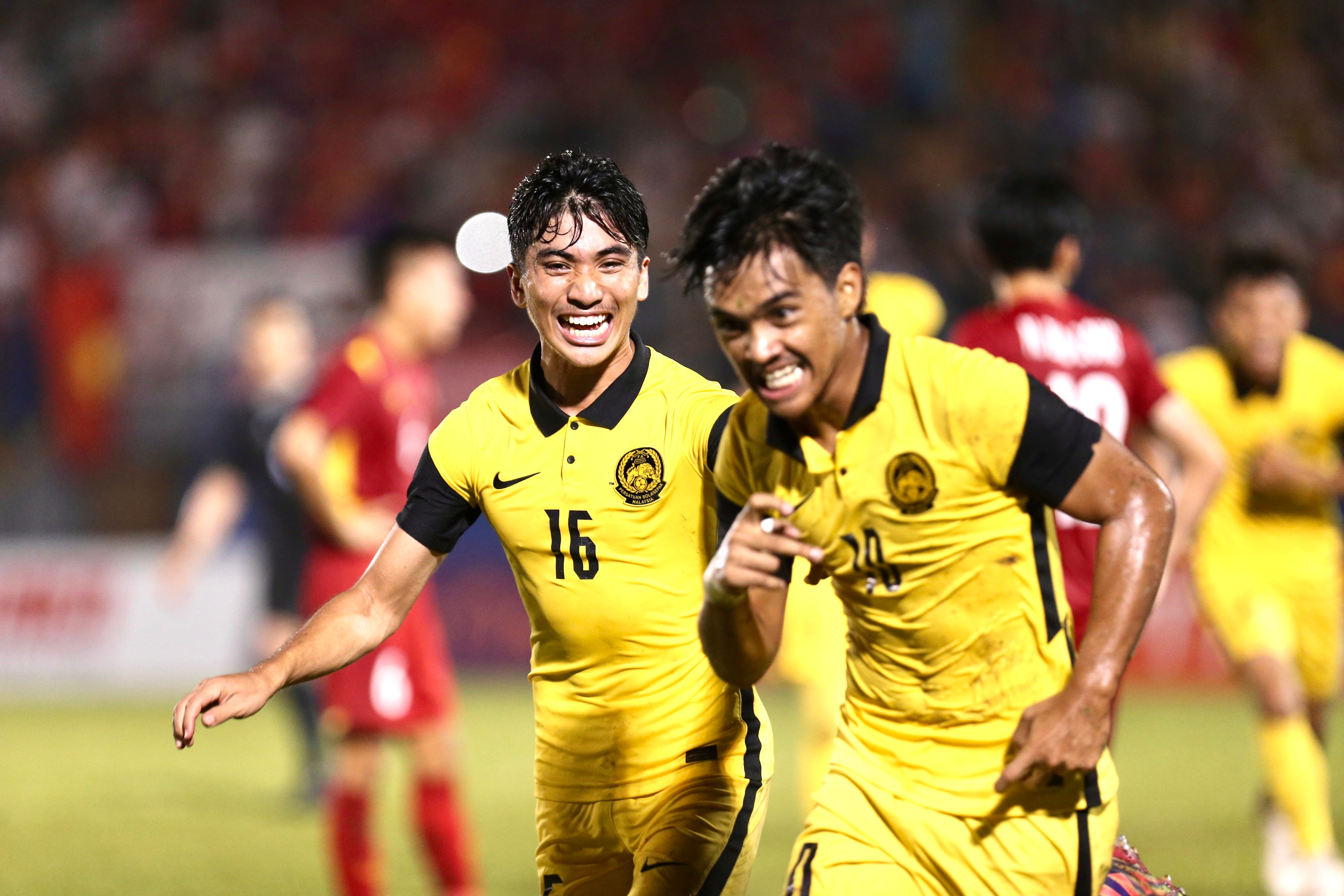 U19 Malaysia tận dụng quá tốt cơ hội.