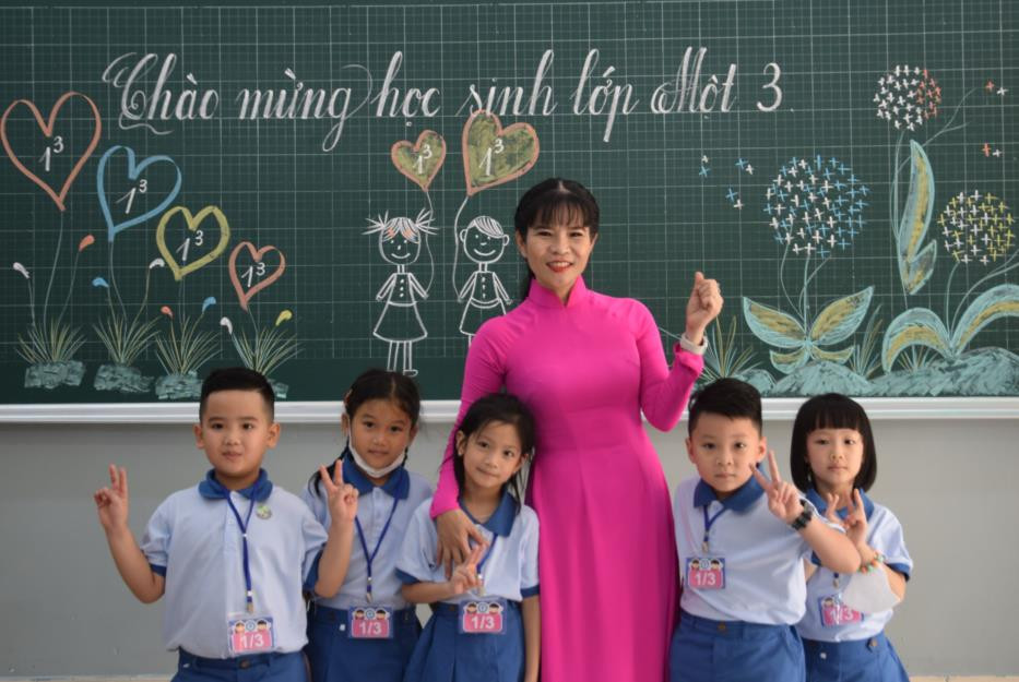 Tâm thư xúc động của hiệu trưởng gửi phụ huynh ngày đầu đưa con vào lớp 1 - 2