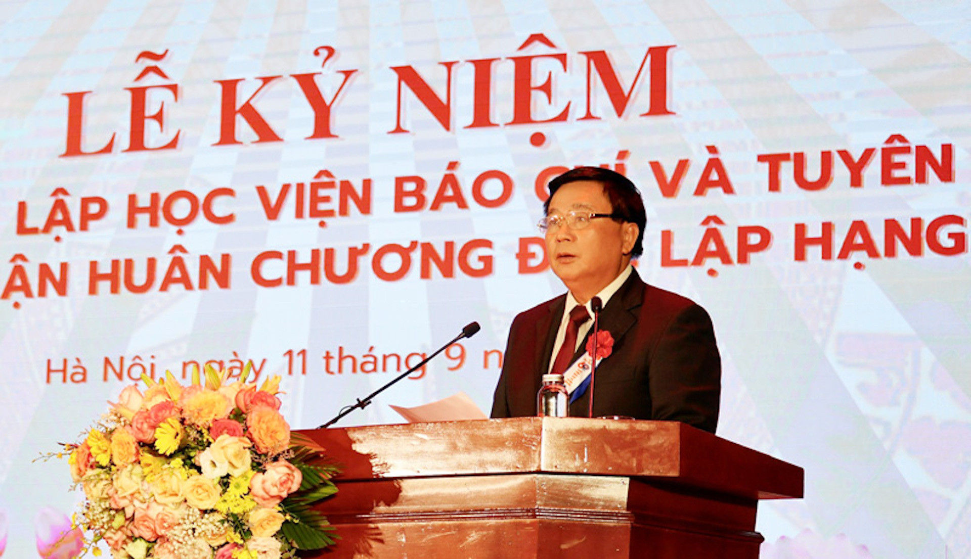 Học viện Báo chí và Tuyên truyền nhận Huân chương Độc lập hạng Ba - 2