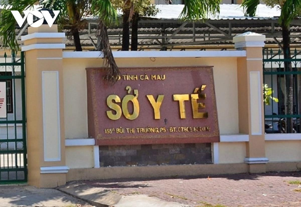 Nguyên Phó Giám đốc Sở Y tế Cà Mau bị kỷ luật cảnh cáo - 1