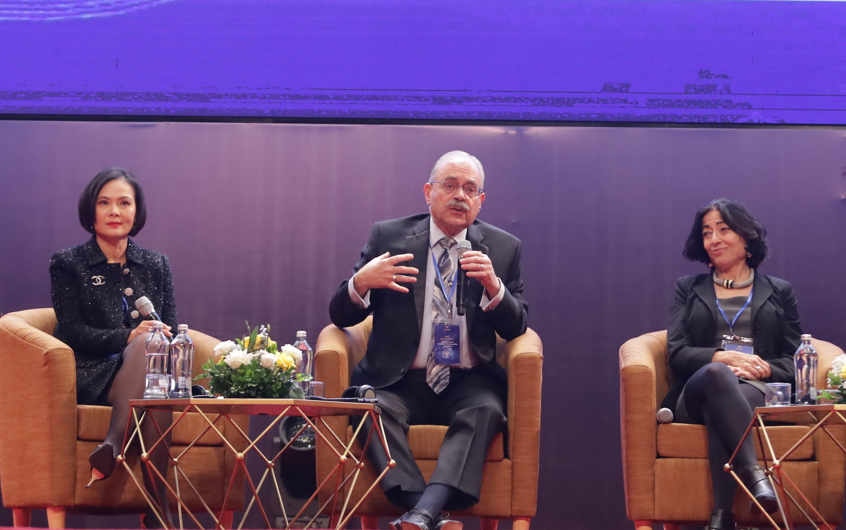 GS gốc Việt top 1% thế giới: Phụ nữ làm khoa học cần chiến thuật, đừng đơn độc - 2