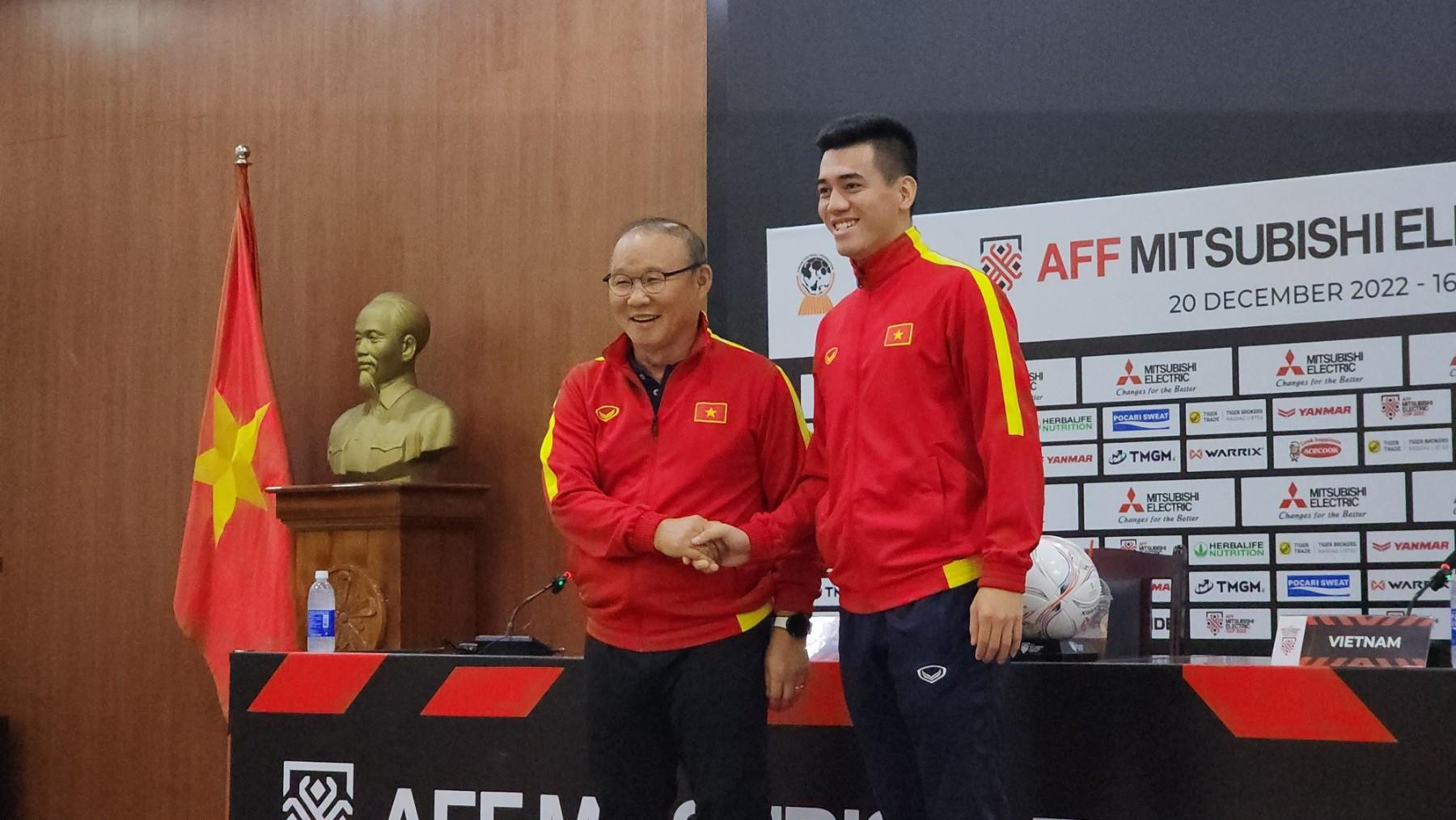 HLV Park Hang Seo khẩu chiến HLV Indonesia trước trận bán kết lượt về AFF Cup - 1