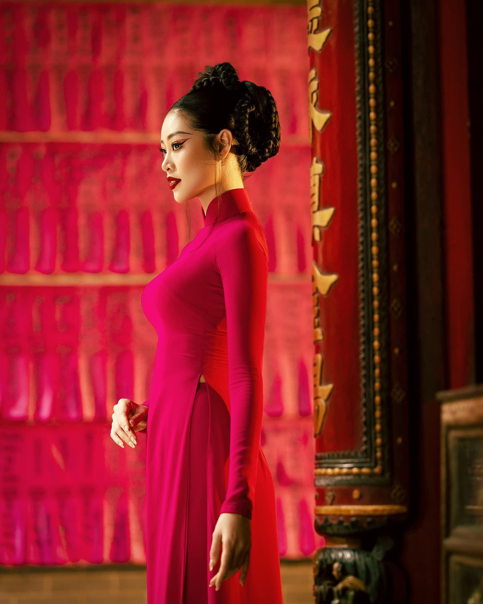 Hoa hậu Khánh Vân chúc Tết khán giả bằng bộ ảnh áo dài rực rỡ - 4