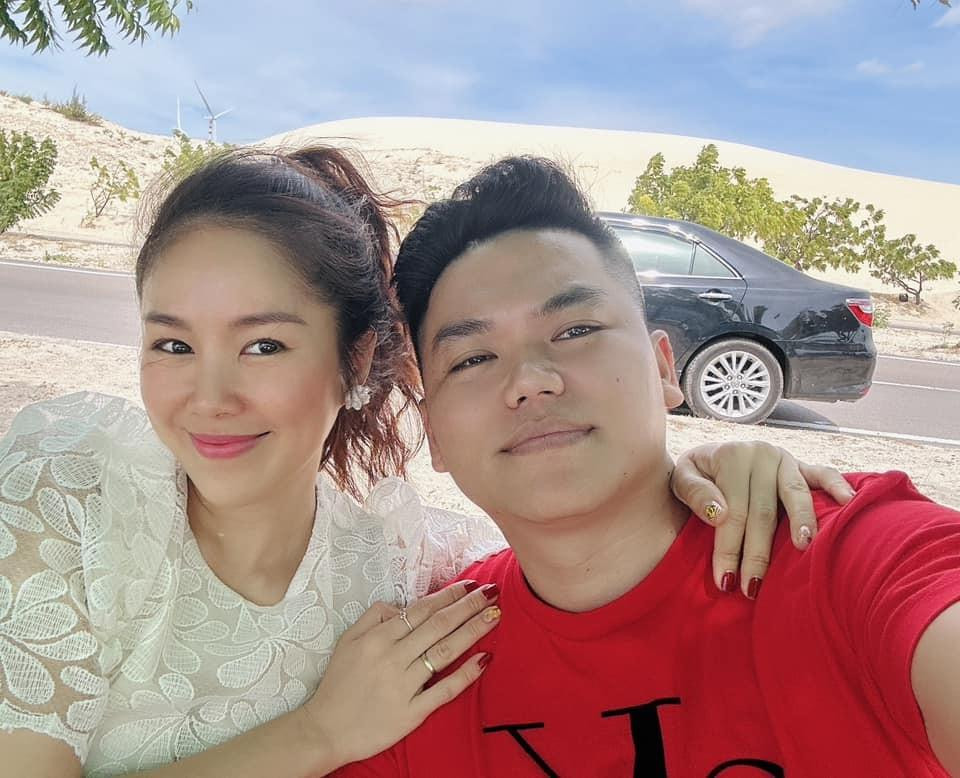 Chồng của Lê Phương xử lý tinh tế khi chứng kiến cảnh vợ âu yếm bạn diễn - 1