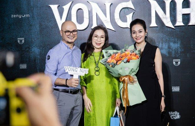 Lê Phương hết 'gái quê', phải 'lột sạch' để vào cảnh nóng trong phim mới - 2