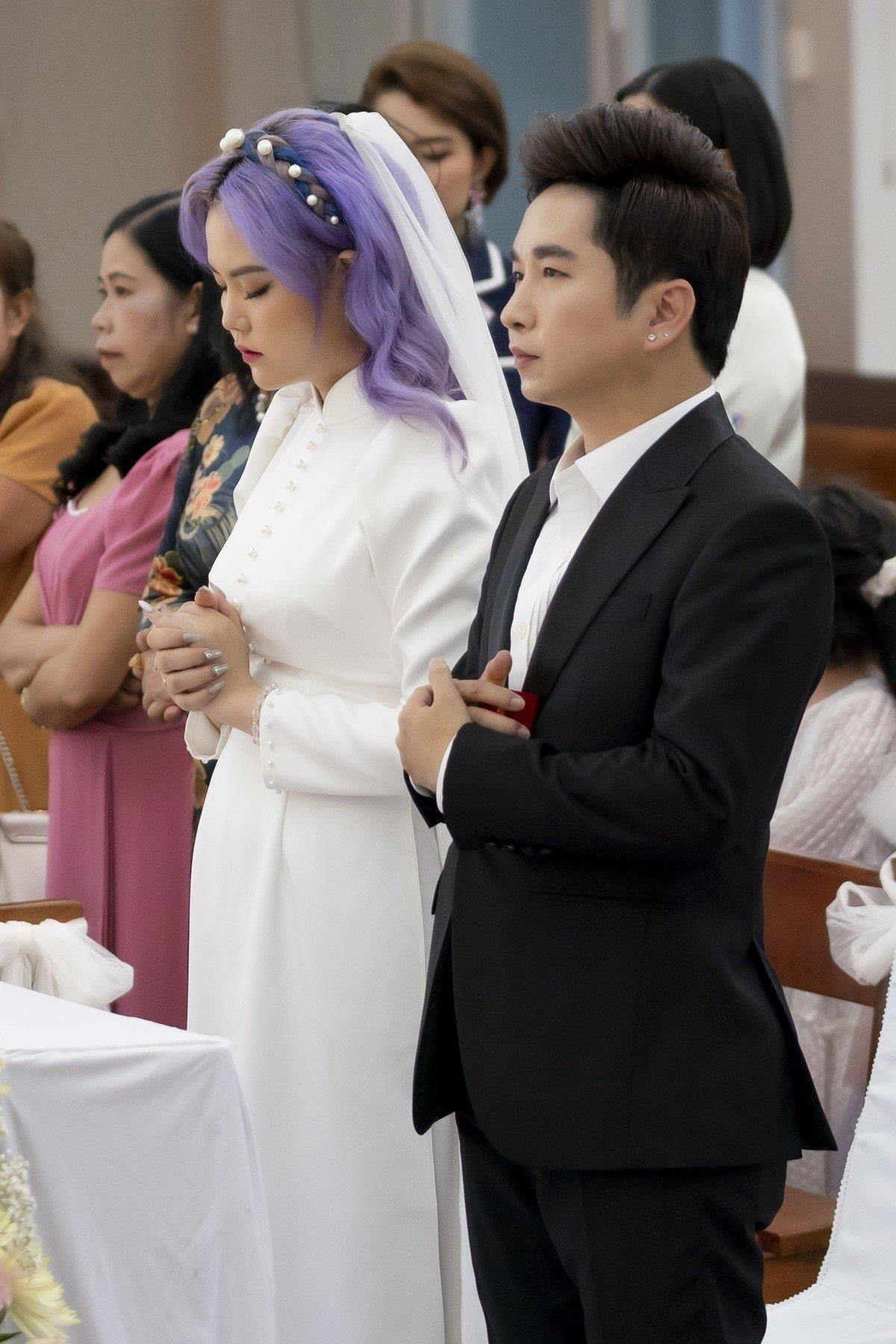 Đám cưới ca sĩ Bằng Cường – Bảo Anh: Cô dâu nổi bật với màu tóc tím - 3